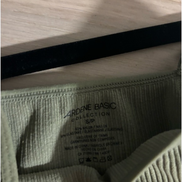 Ardene Ribbed crop top - Picture 2 of 3